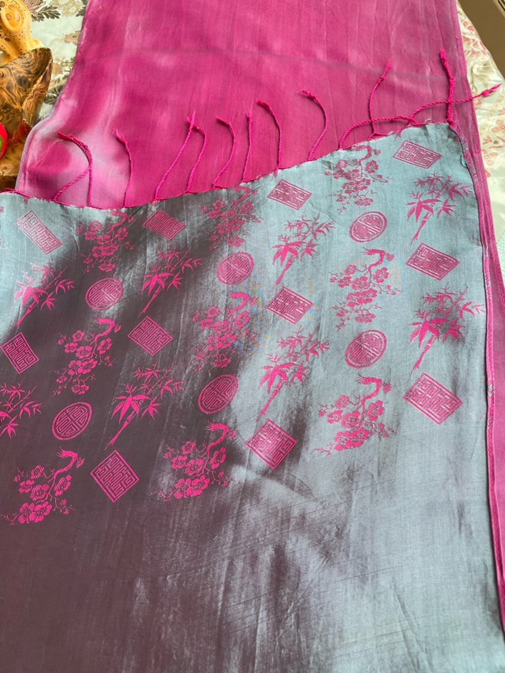 Vintage double sided Silk Pink & Teal Chinese Asian Motif Jacquard Scarf Shawl